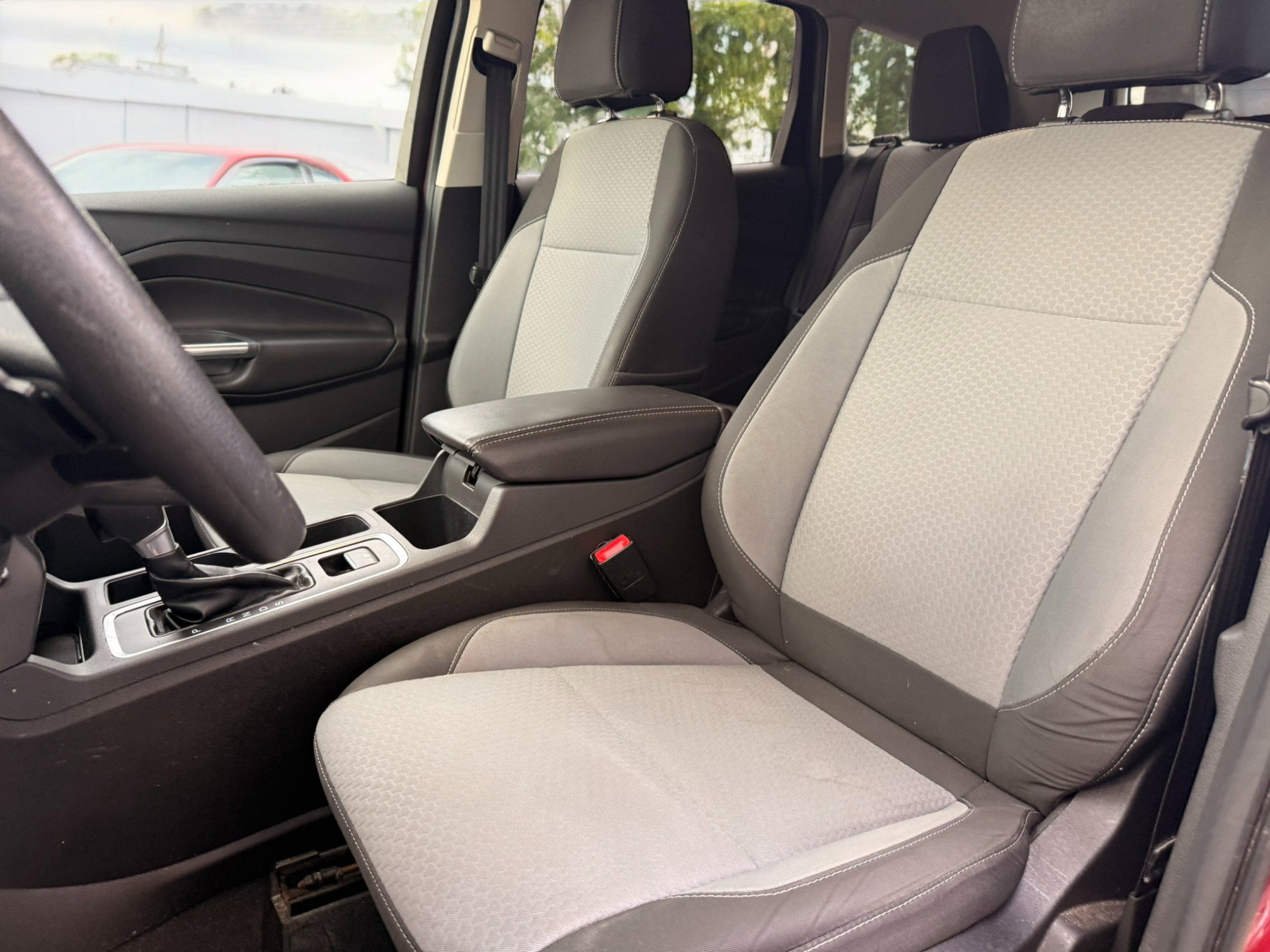 Used 2017 Ford Escape SE image 17