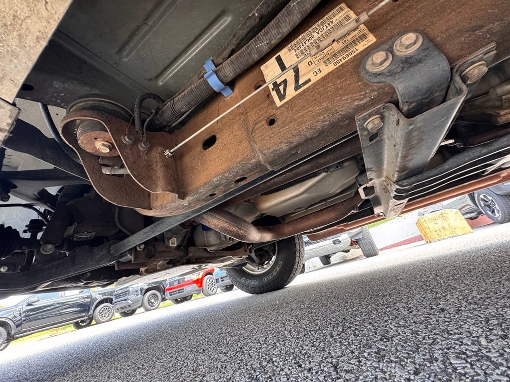 Used 2003 Chevrolet Silverado 1500 LT w/ Skid Plate Package AWD/4WD image 19