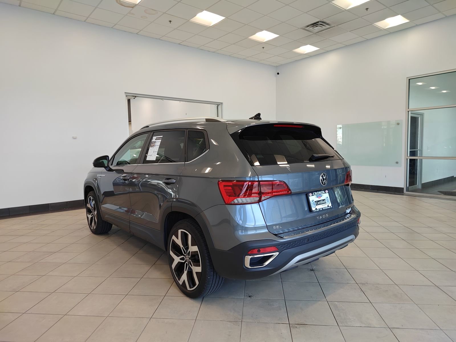 Used 2022 Volkswagen Taos SEL AWD/4WD image 5