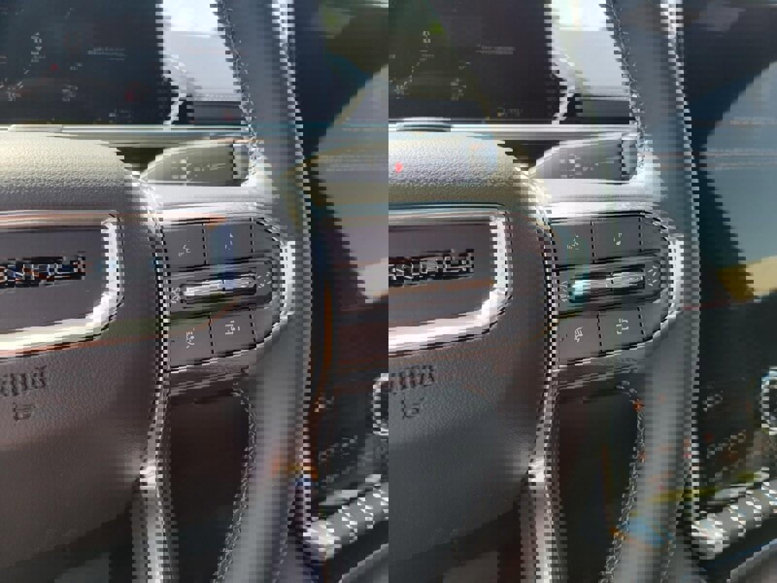 New 2025 GMC Sierra EV Denali image 15