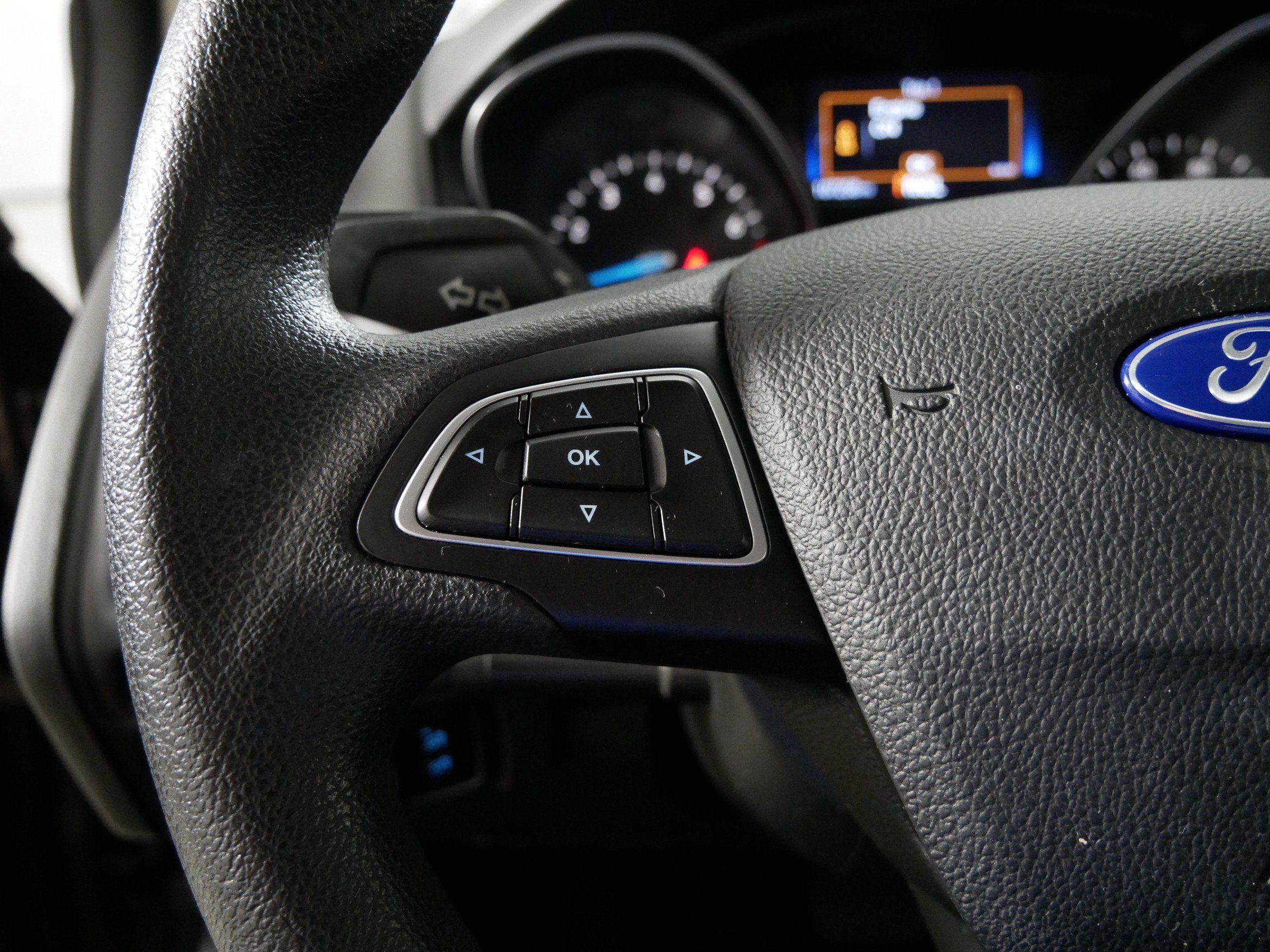 Used 2015 Ford Focus S FWD image 27