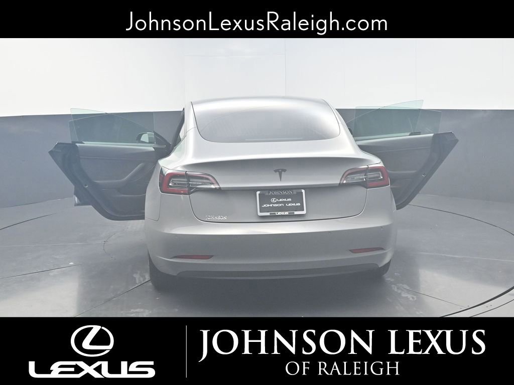 Used 2020 Tesla Model 3 Standard Range Plus image 25