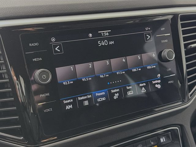 Used 2023 Volkswagen Atlas Cross Sport SE FWD image 14