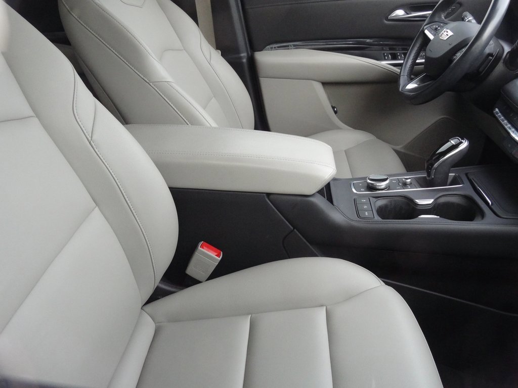 Used 2021 Cadillac XT4 Luxury image 9