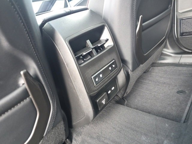 Used 2024 Jeep Wagoneer Launch Edition image 39