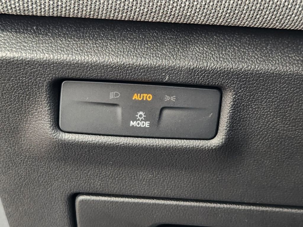 New 2026 Volkswagen Tiguan S image 13