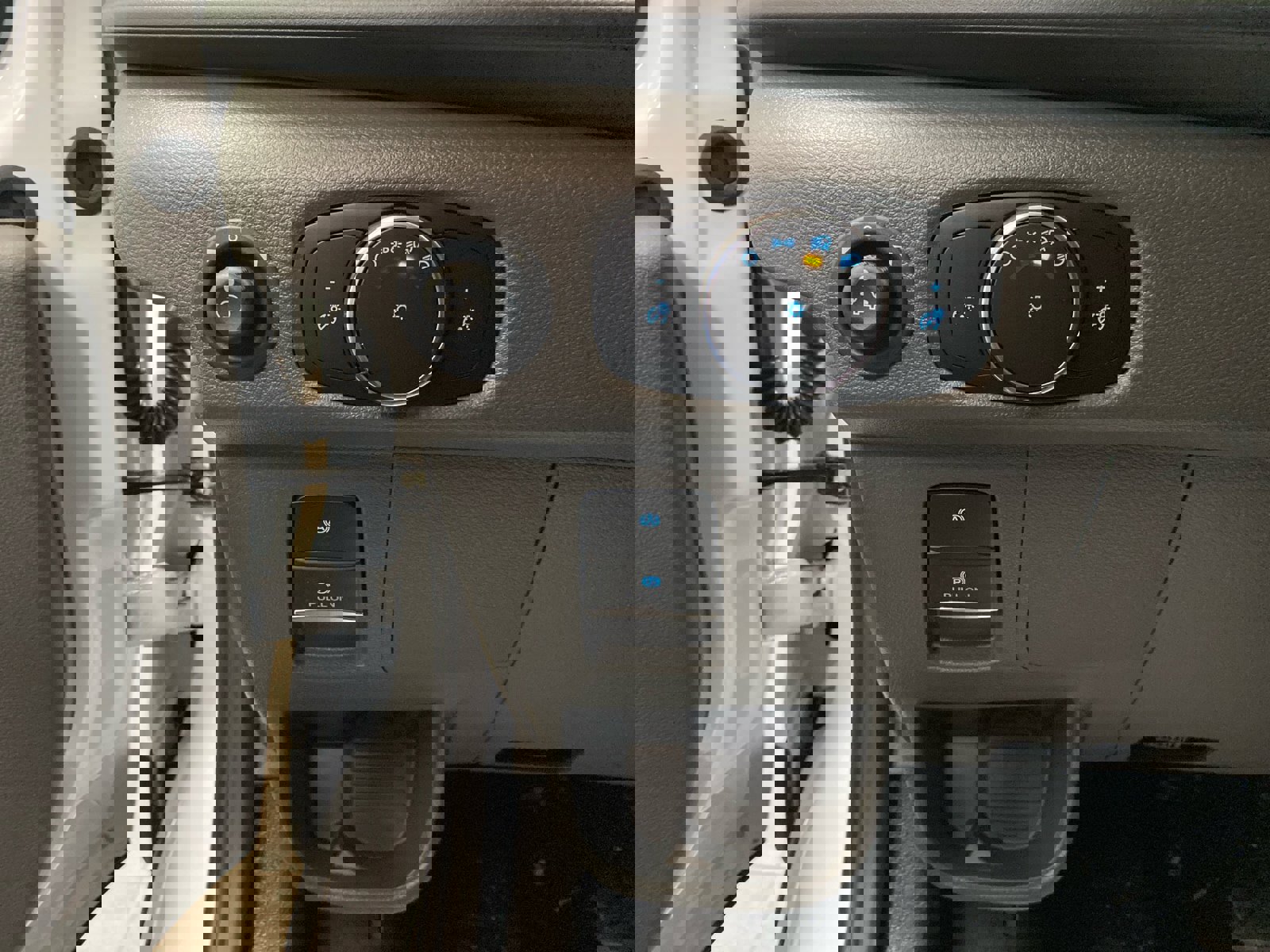 New 2026 Ford Transit 250 148 Medium Roof image 14