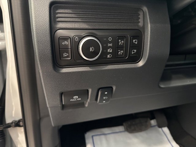 New 2026 Ford F250 4x4 Crew Cab Super Duty image 17