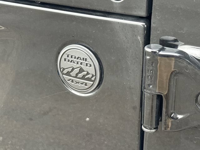 Used 2024 Jeep Gladiator Sport AWD/4WD image 10