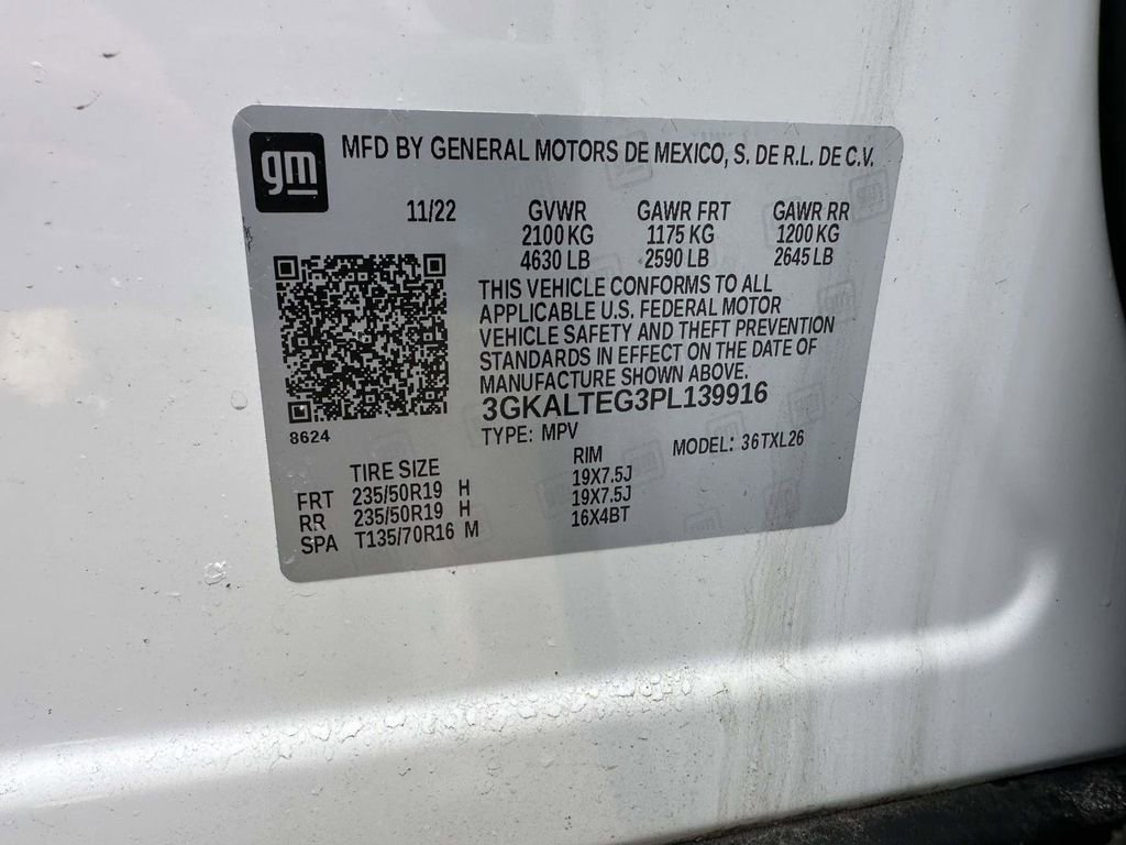 Used 2023 GMC Terrain SLE w/ Driver Convenience Package image 37