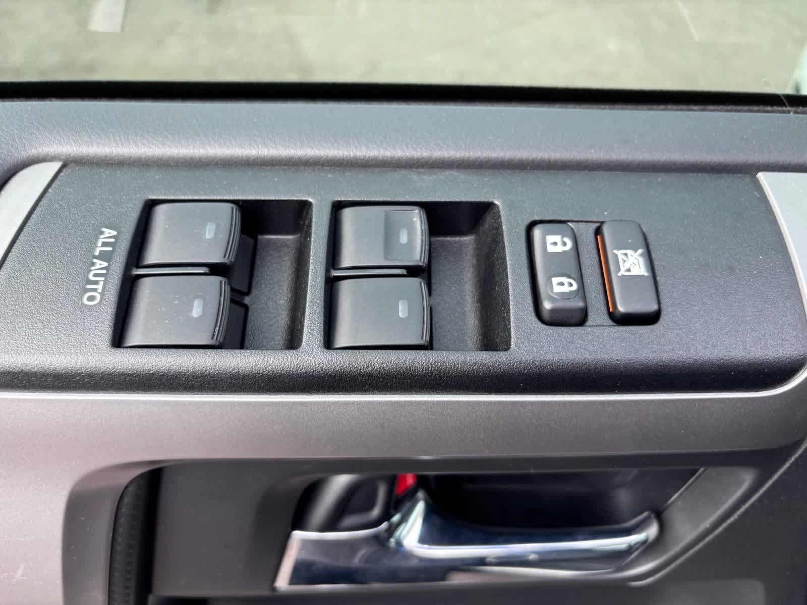 Used 2024 Toyota 4Runner SR5 AWD/4WD image 17