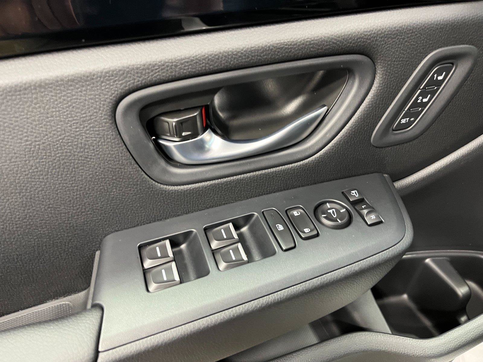 New 2026 Honda Pilot TrailSport image 13