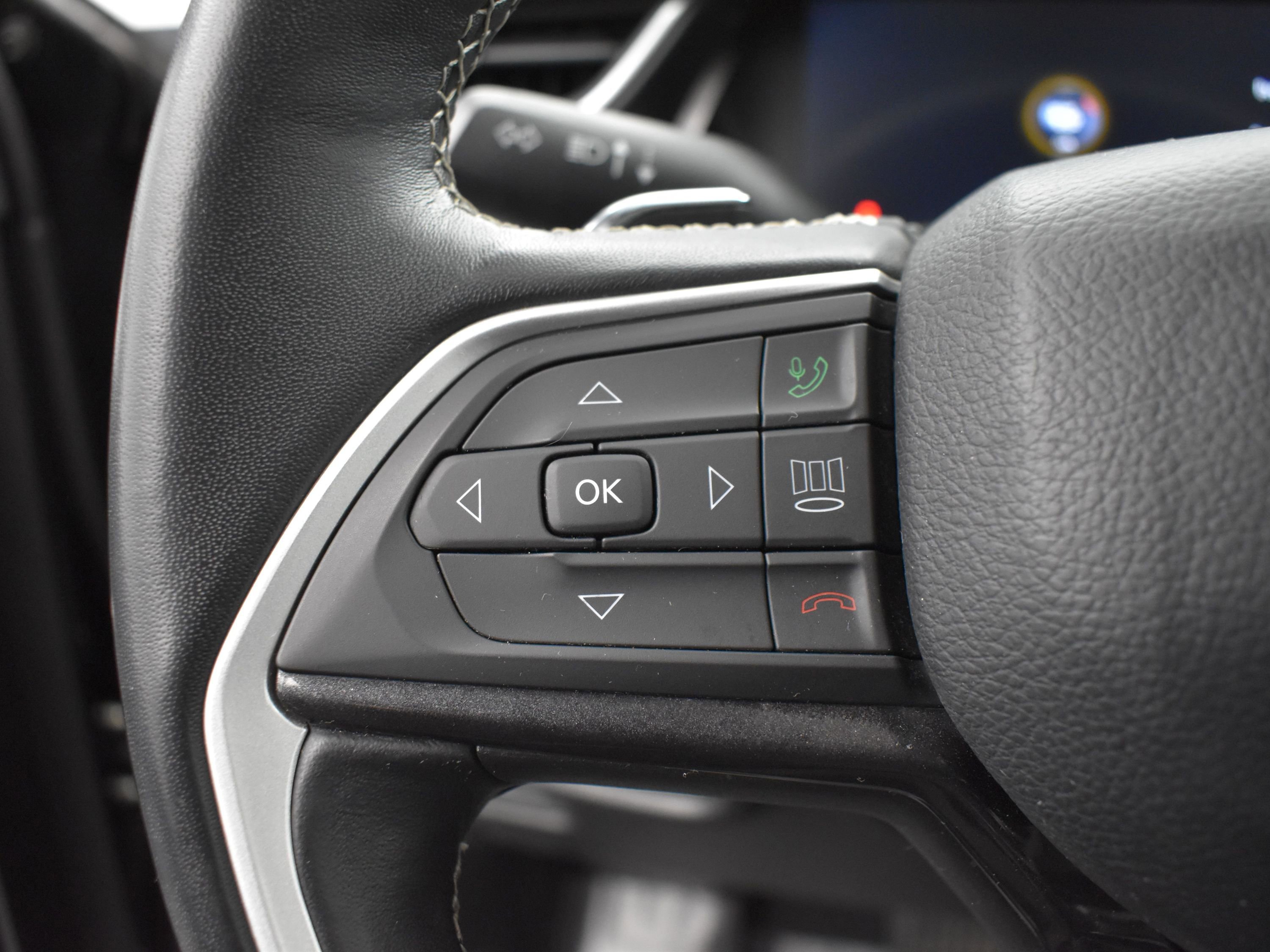 Used 2022 Jeep Grand Cherokee L Laredo w/ Luxury Tech Group I image 10