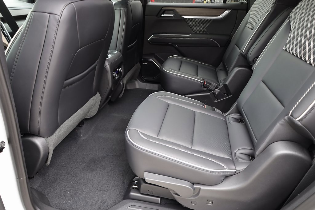 New 2026 GMC Acadia Denali image 17