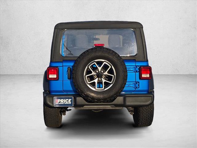 Used 2025 Jeep Wrangler Sport AWD/4WD image 6