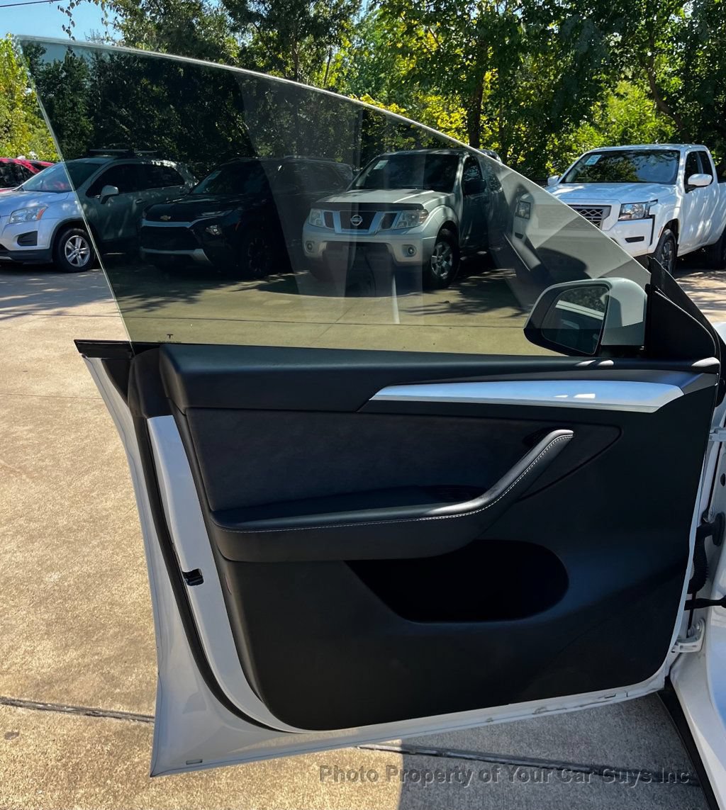 Used 2023 Tesla Model Y Performance AWD/4WD image 22