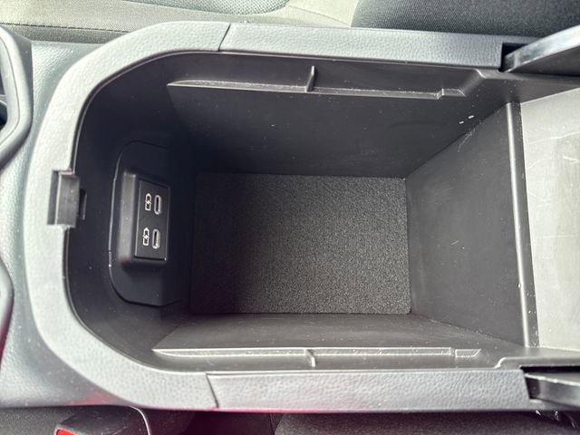 Used 2025 Toyota RAV4 XLE FWD image 26