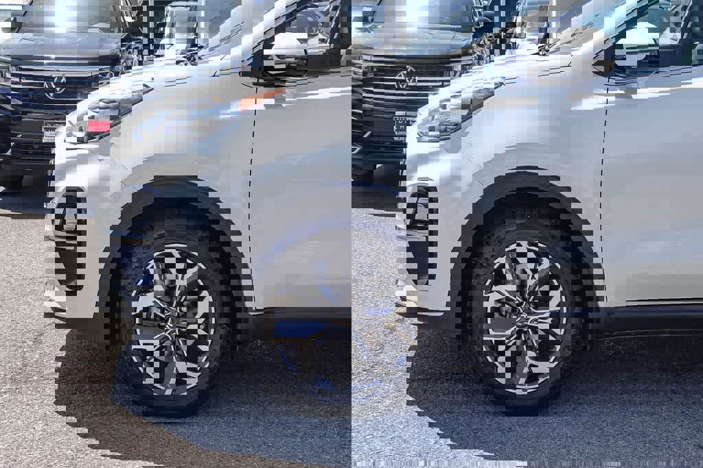 Certified 2020 Kia Sportage EX FWD image 9