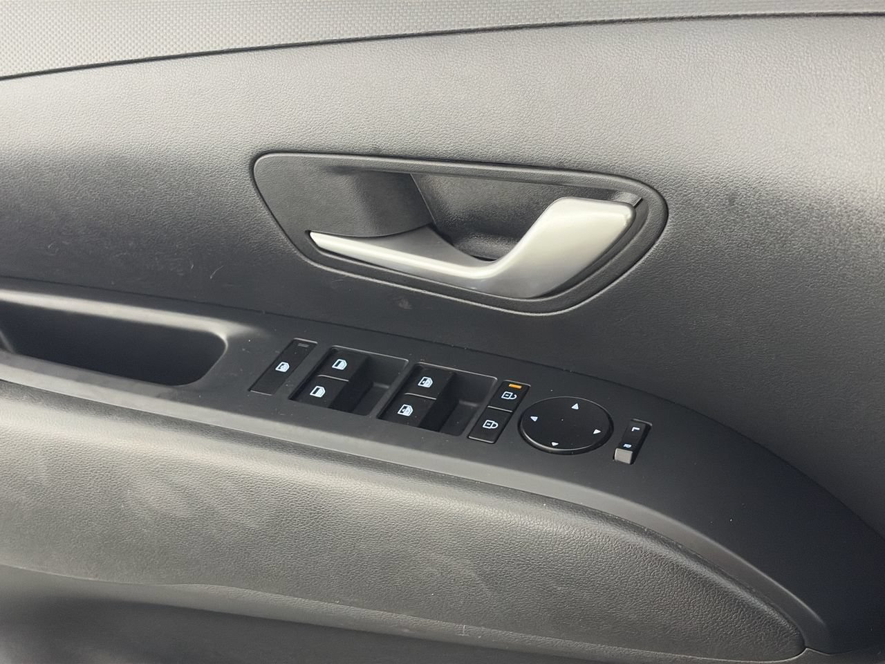 Used 2025 Hyundai Tucson SEL FWD image 16
