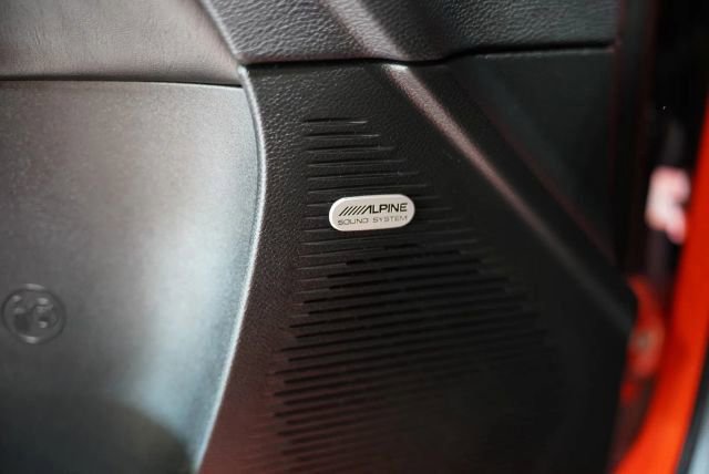 Used 2017 Dodge Challenger R/T Scat Pack RWD image 19