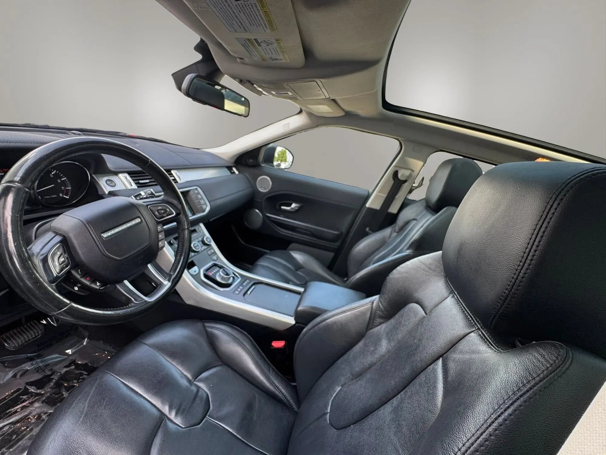 Used 2015 Land Rover Range Rover Evoque Pure Premium AWD/4WD image 12