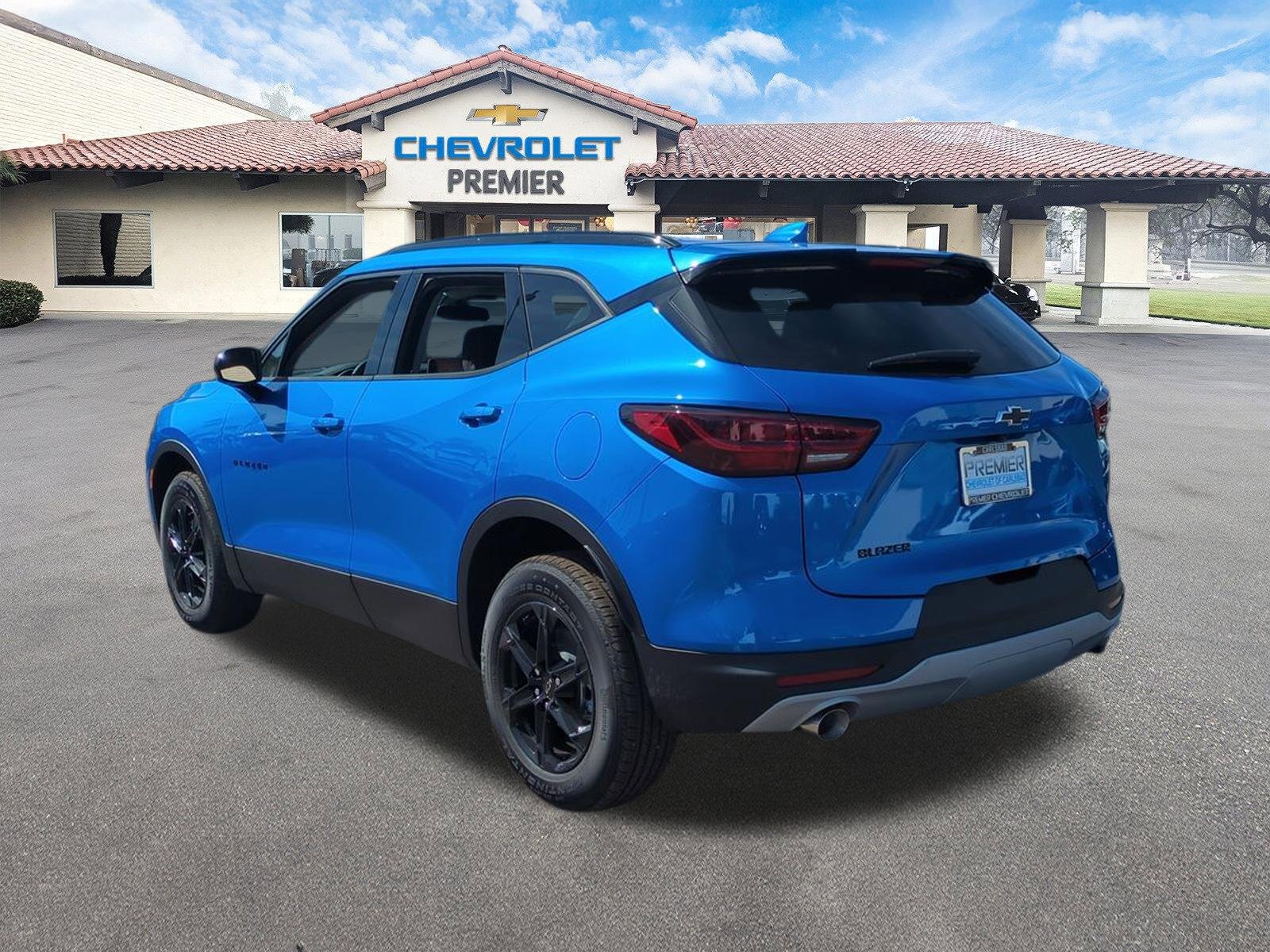 New 2026 Chevrolet Blazer LT w/ Convenience Package FWD image 6