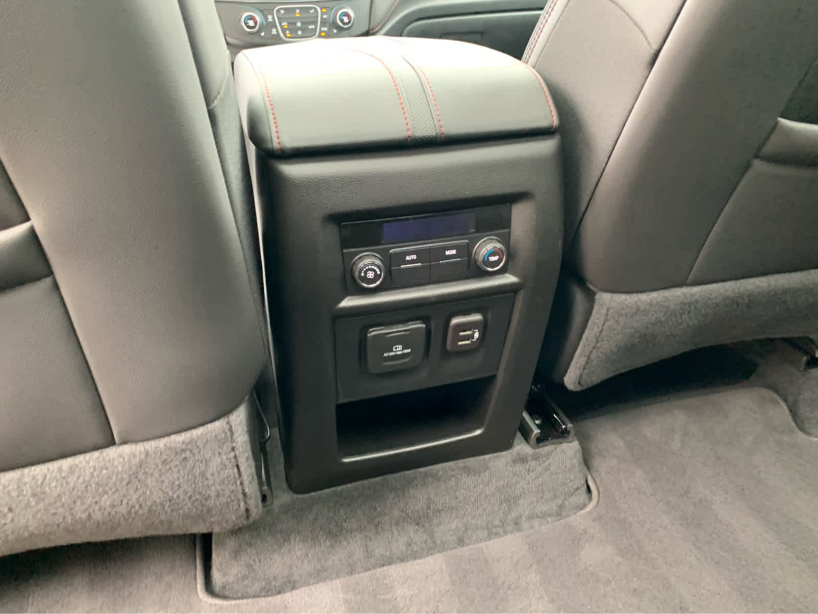 Used 2023 Chevrolet Traverse RS image 26