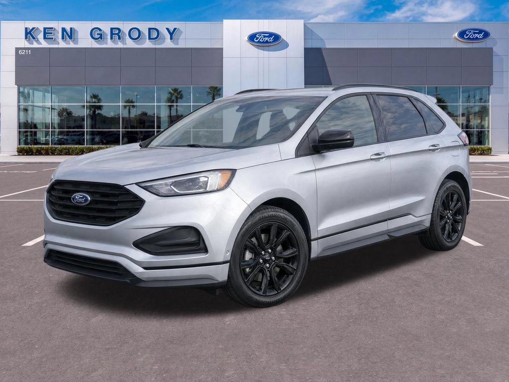 Certified 2022 Ford Edge SE w/ Black Appearance Package AWD/4WD image 4