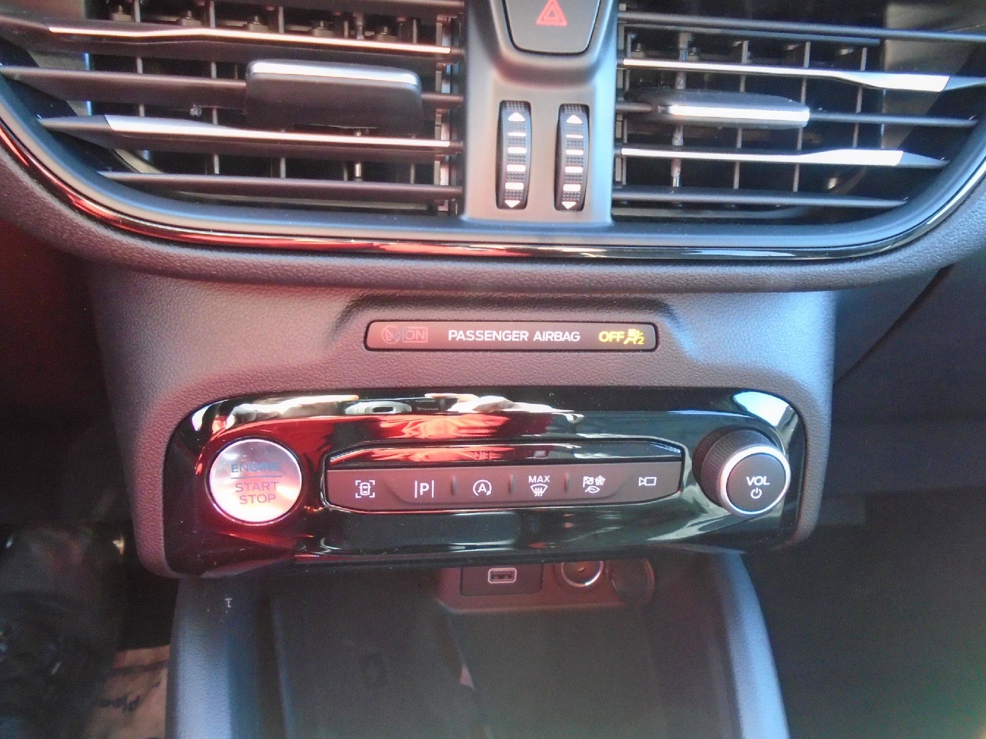 Used 2024 Ford Escape ST-Line Elite w/ Premium Technology Package image 13