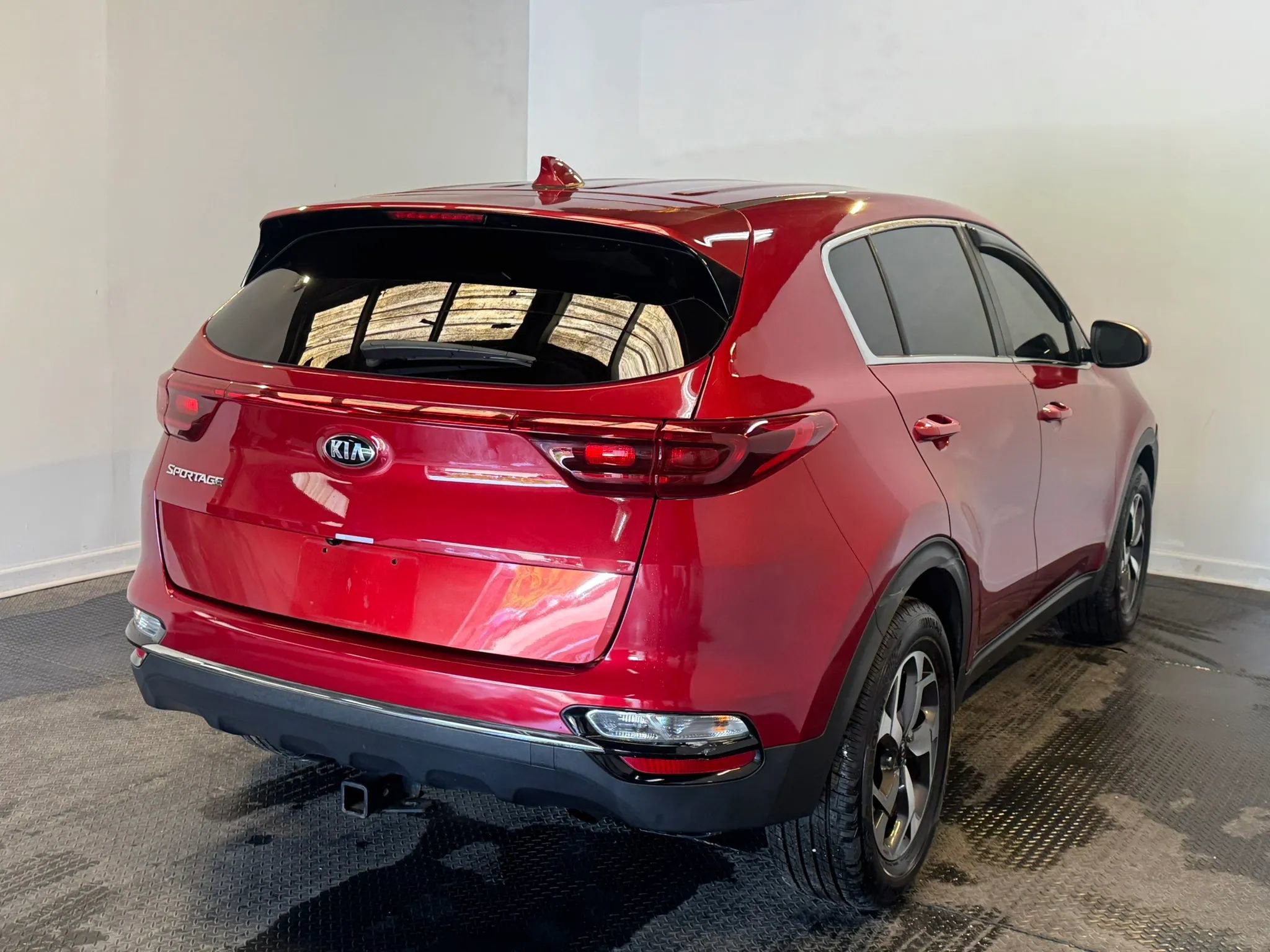 Used 2020 Kia Sportage LX AWD/4WD image 6