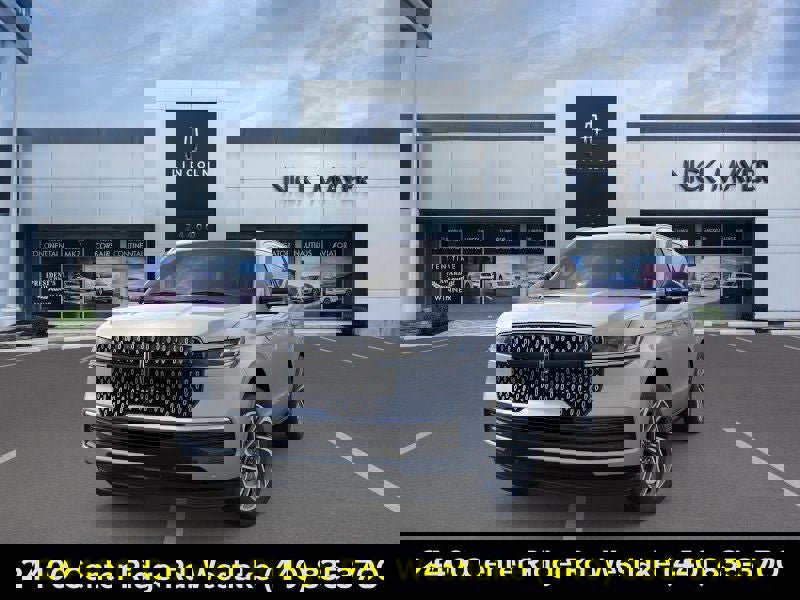 New 2025 Lincoln Navigator Reserve image 2