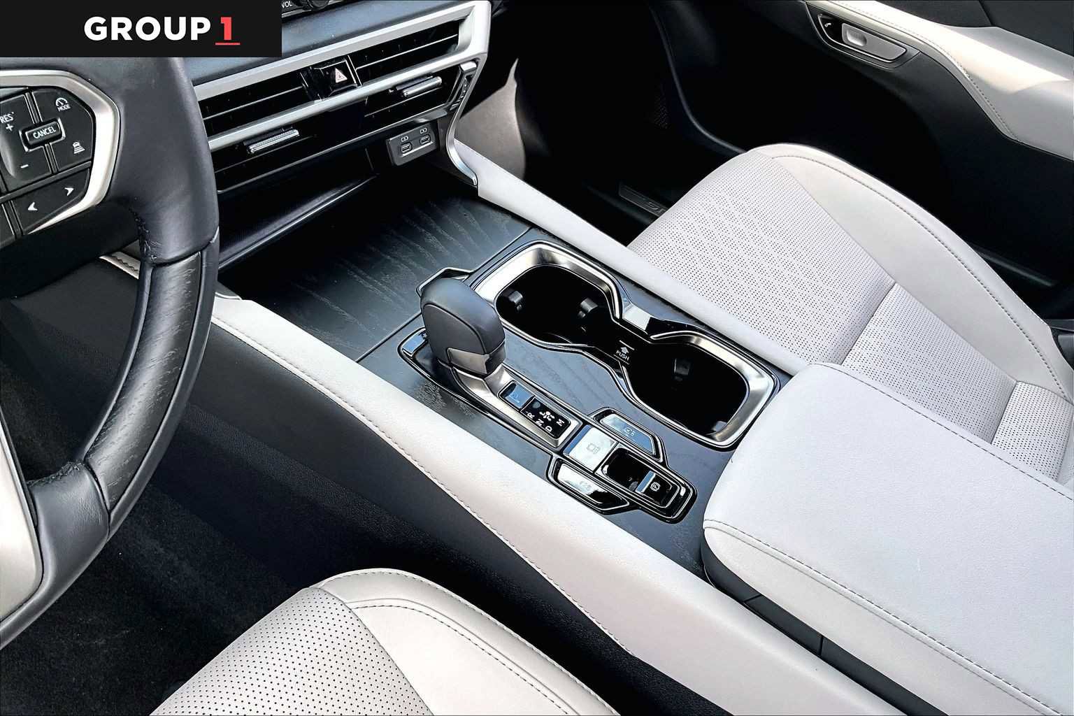 Certified 2025 Lexus RX 350 Premium Plus w/ Accessory Package (Z1) image 14