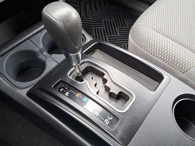 Used 2015 Toyota Tacoma 4x4 Access Cab V6 image 16