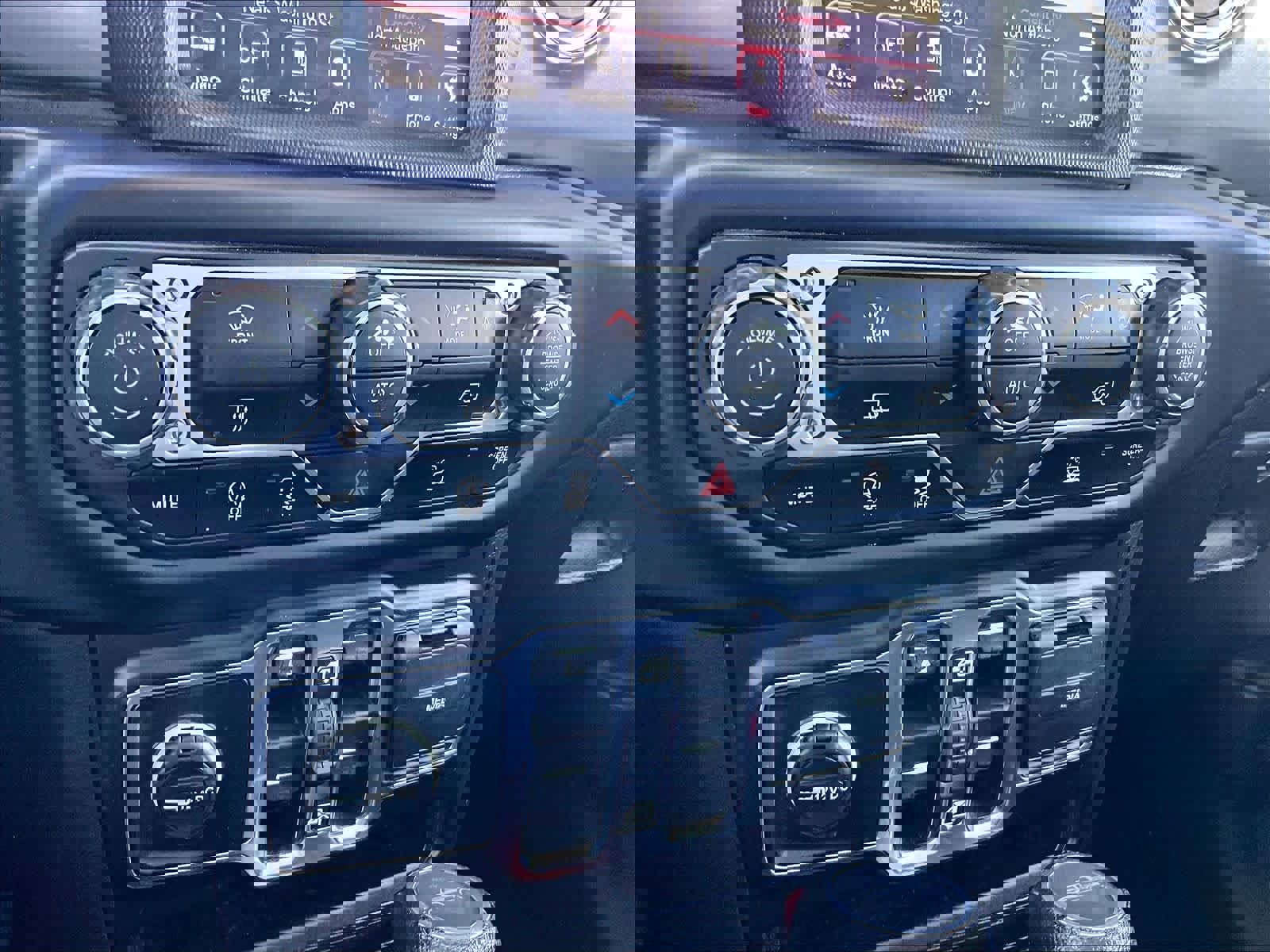 Used 2023 Jeep Gladiator Overland image 26