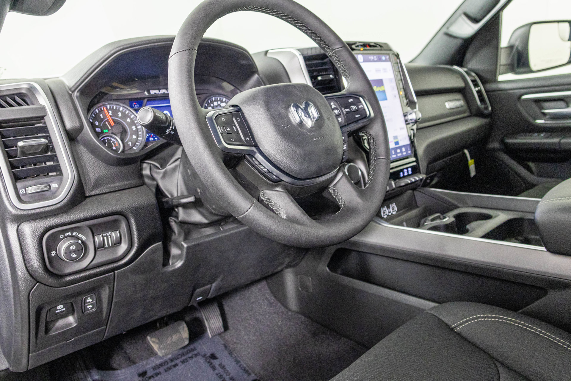 New 2026 RAM 1500 Big Horn AWD/4WD image 4
