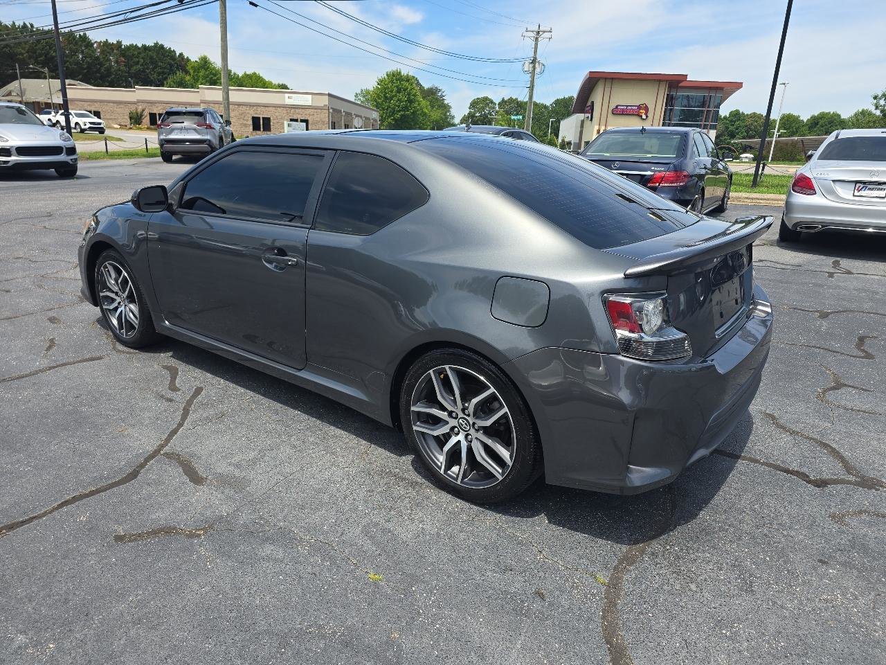 Used 2014 Scion tC FWD image 8