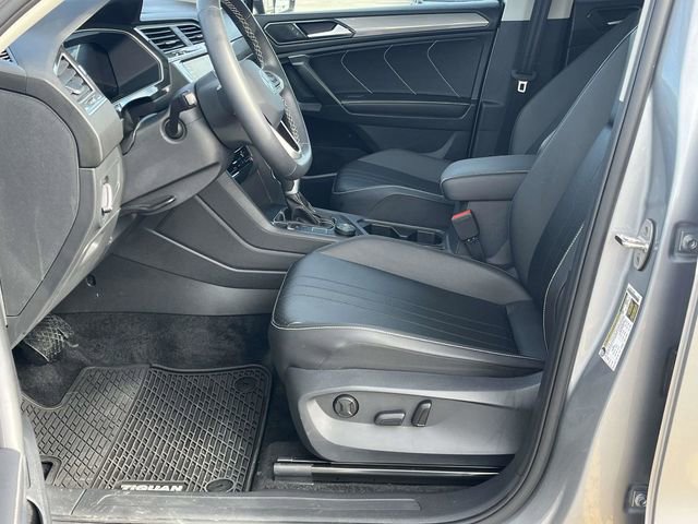 Used 2024 Volkswagen Tiguan SE image 13