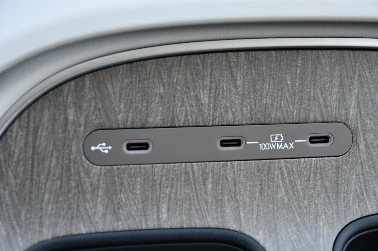 Used 2026 Hyundai Palisade SEL FWD image 28