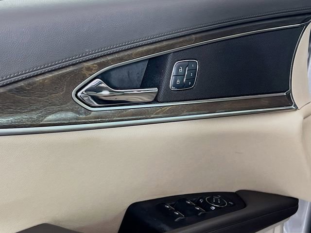 Used 2017 Lincoln MKX Reserve FWD image 13