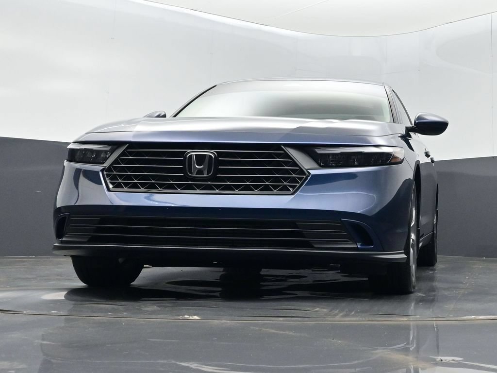 Used 2024 Honda Accord EX image 11