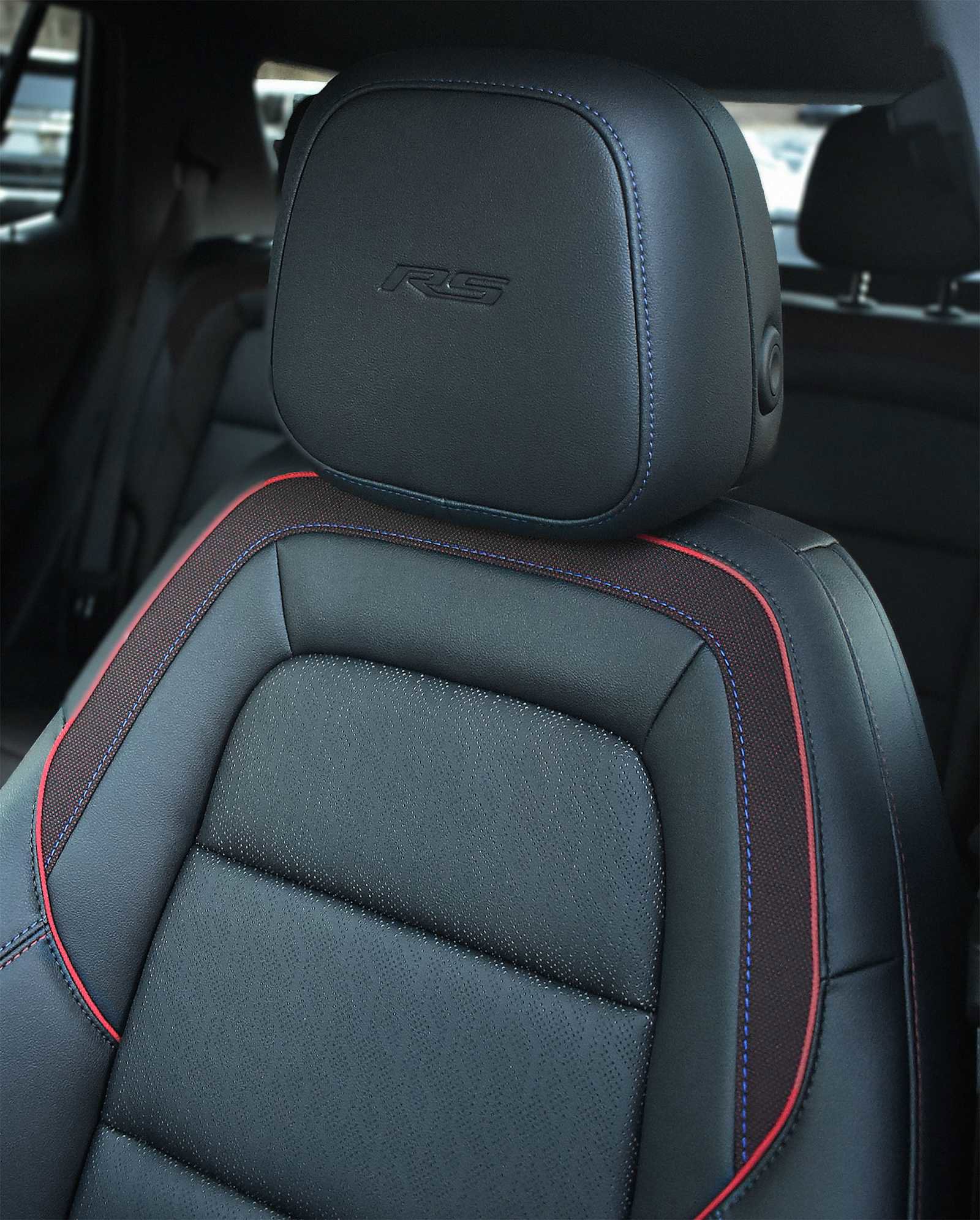 New 2026 Chevrolet Equinox RS w/ Convenience Package III image 10