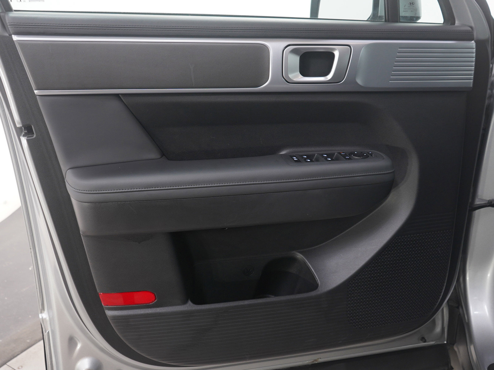 Used 2025 Hyundai Santa Fe SEL image 24