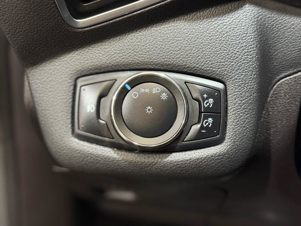 Used 2013 Ford Escape Titanium w/ Parking Technology Pkg FWD image 32
