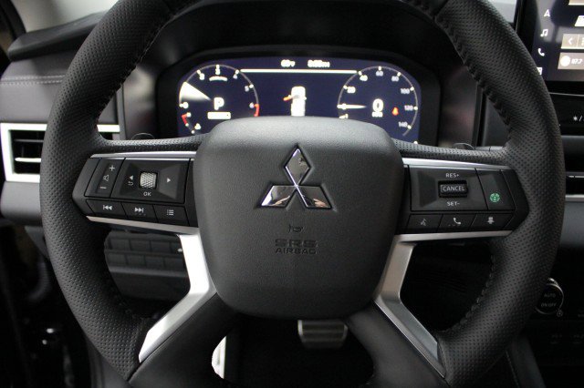 New 2025 Mitsubishi Outlander SEL image 8
