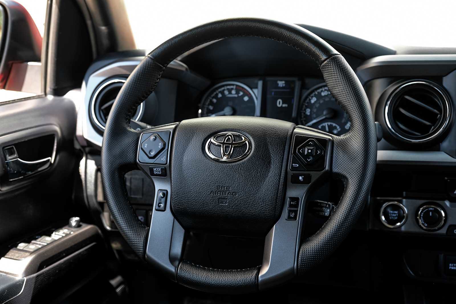 Used 2021 Toyota Tacoma TRD Off-Road AWD/4WD image 19