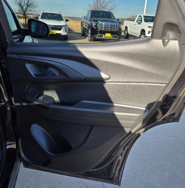 Used 2022 Chevrolet TrailBlazer RS w/ Convenience Package image 17