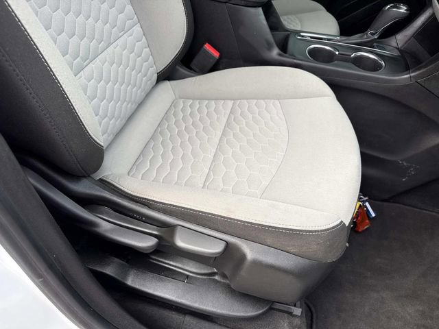 Used 2020 Chevrolet Equinox LS image 20