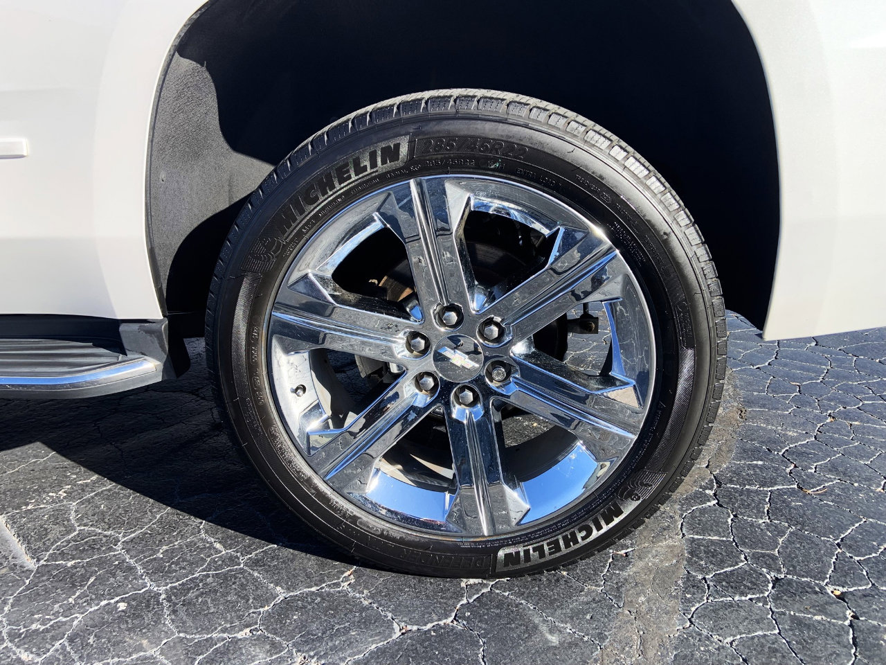 Used 2020 Chevrolet Tahoe Premier w/ 6.2L Performance Package image 4