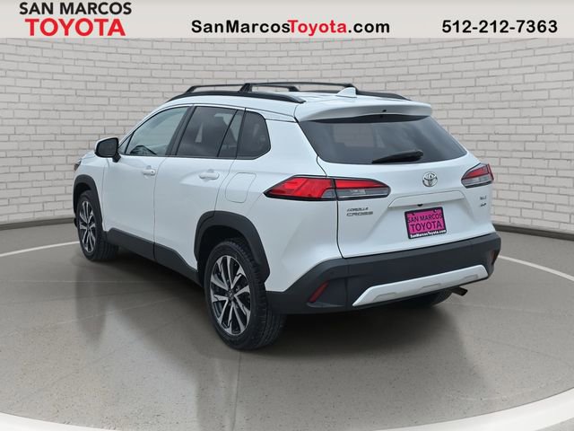 Used 2022 Toyota Corolla Cross XLE image 7