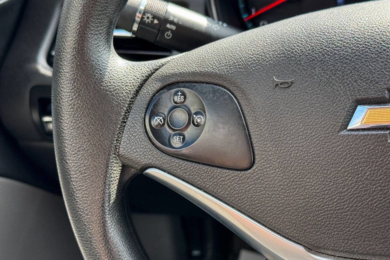 Used 2017 Chevrolet Impala LS image 25
